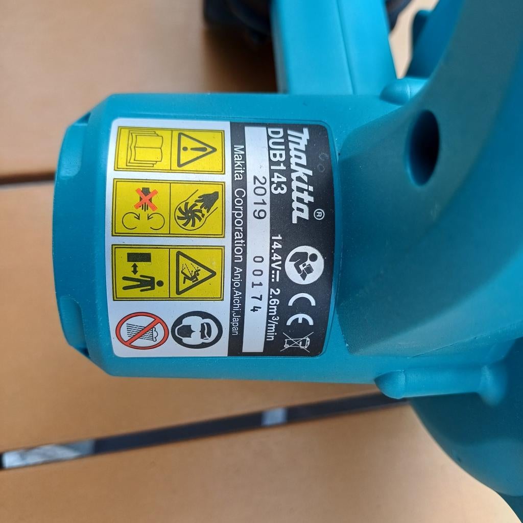 Makita DUB143 Accu Bladblazer 14.4V, Tuin en Terras, Ophalen of Verzenden, Zo goed als nieuw, Makita, Accu