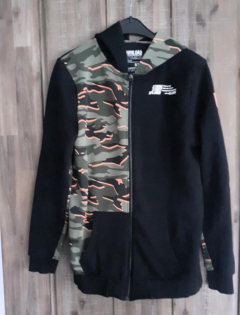 Jongens Vest met capuchon maat 182, Zwart, Ophalen of Verzenden, Zo goed als nieuw, Maat 46 (S) of kleiner