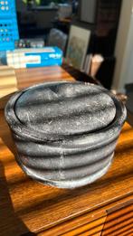 Aardewerk schaal met deksel, soort vijzel, Ophalen of Verzenden, Zo goed als nieuw, Rond