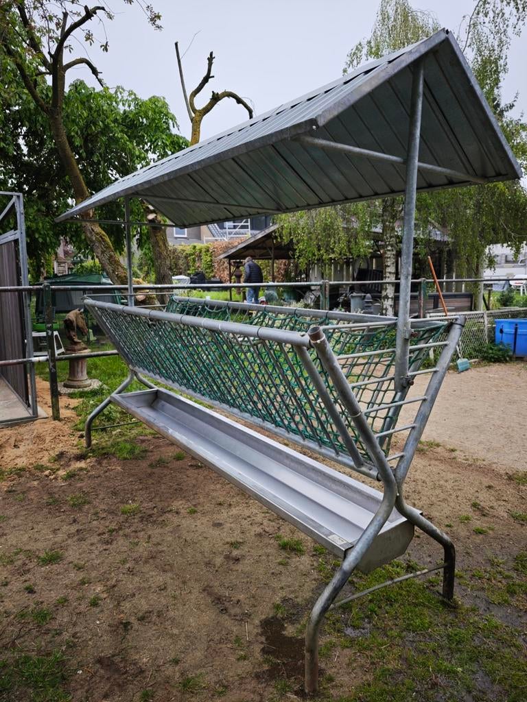 Dubbele hooiruif met dak en rvs voerbak., Ophalen