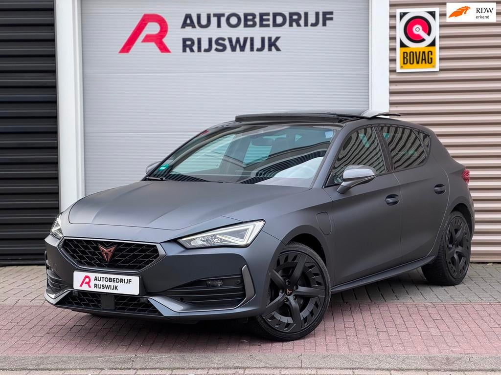Cupra Leon Sportstourer 1.4 e-Hybrid VZ Pano/Camera/Memory, Auto's, Cupra, 12 maanden, 77 km/l, Gebruikt, Euro 6