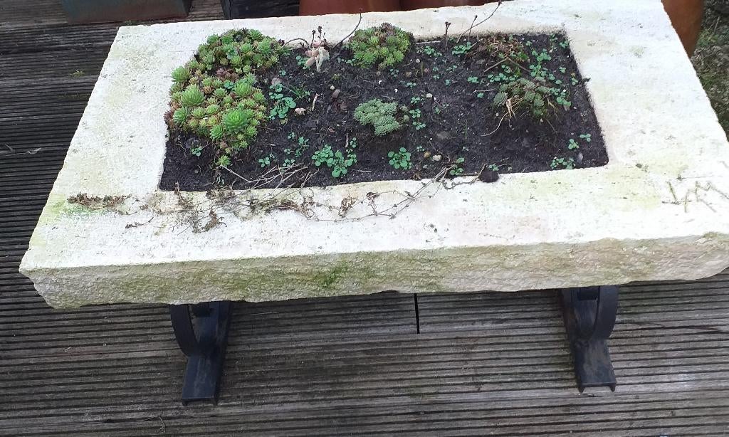 natuurstenen plantenbak, Tuin en Terras, Ophalen, Steen, Rond, Zo goed als nieuw