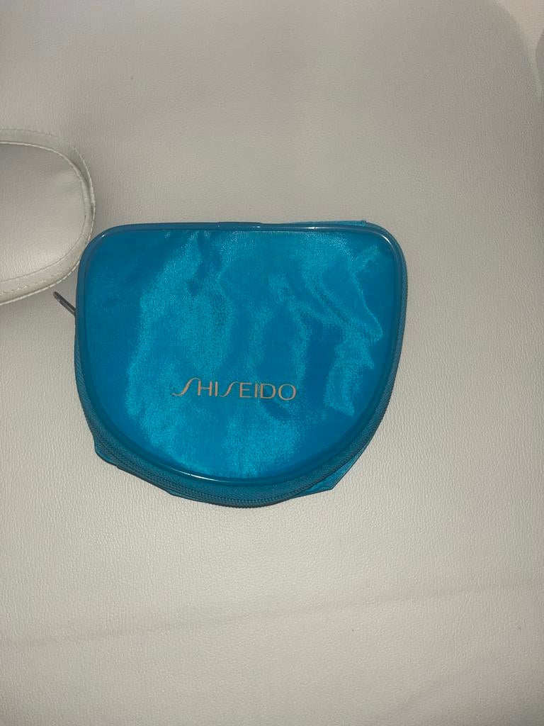 Shiseido Make-up Tasje (moet snel weg), Ophalen of Verzenden, Zo goed als nieuw, Blauw, Dame