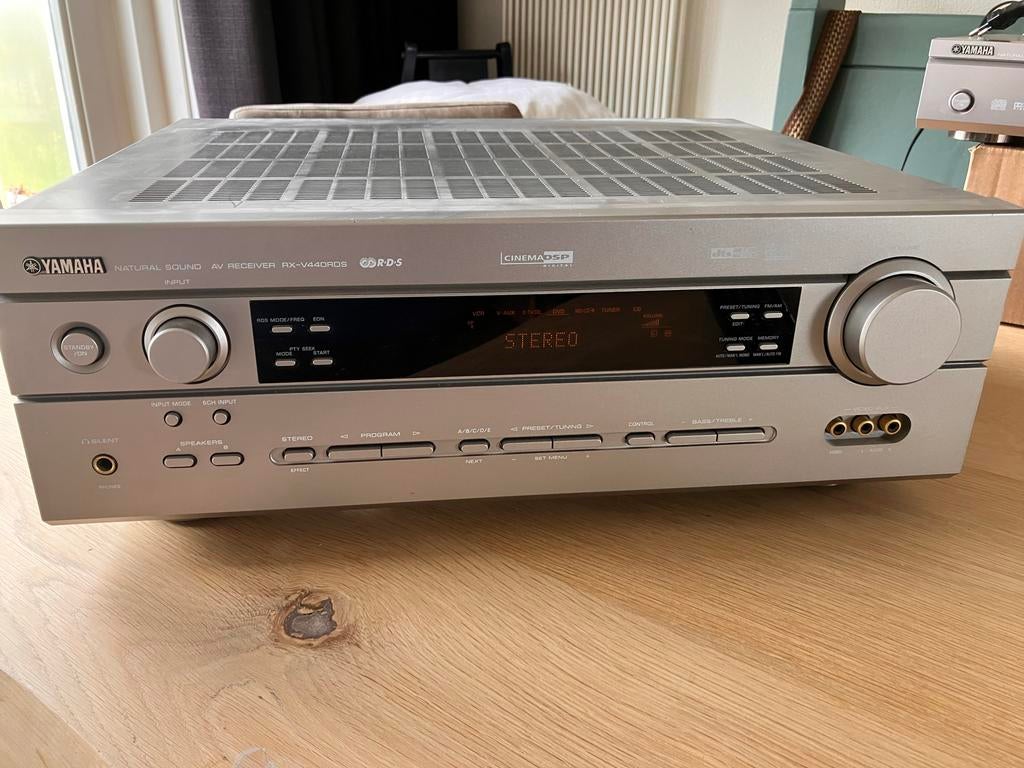 Yamaha AV receiver RX-V440RDS met afstandsbediening, Yamaha, Ophalen of Verzenden, Zo goed als nieuw, 60 tot 120 watt