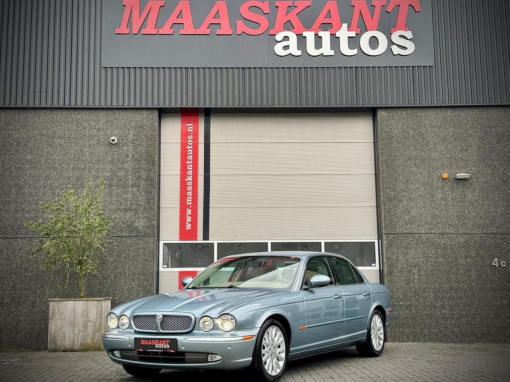 JAGUAR XJ6 3.0 Executive / Zircon metallic / 2nd owner / Onl, Automaat, 238 pk, Gebruikt, Beige
