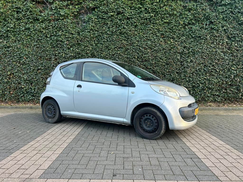 Citroën C1 1.0 3-DRS 2008 Grijs, Auto's, Voorwielaandrijving, 4 stoelen, C1, 68 pk