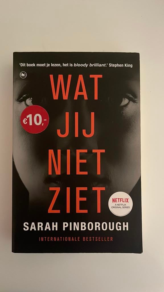Sarah Pinborough - Wat jij niet ziet, Ophalen of Verzenden, Zo goed als nieuw, Sarah Pinborough