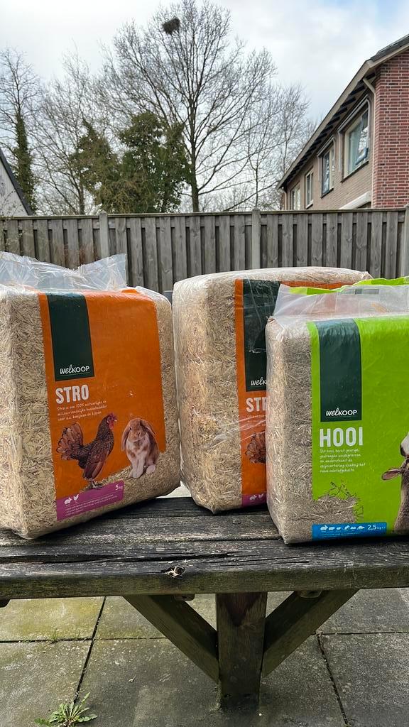 Af te halen stro 2x5 kg  en hooi 1x2,5 kg, Dieren en Toebehoren, Dierenvoeding, Knaagdier of Konijn, Ophalen