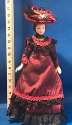 poppenhuispop in Victoriaanse kleding, Ophalen, Zo goed als nieuw, Overige typen