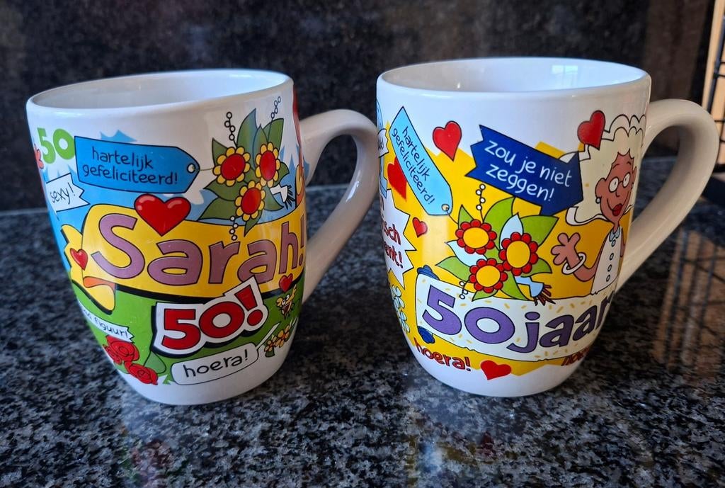 Twee Sarah mokken 50 jaar, Ophalen of Verzenden