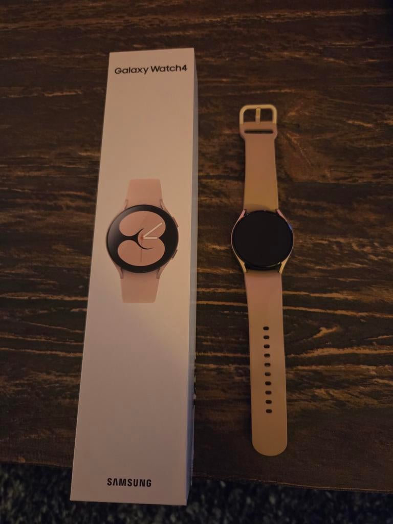 Mooie en goed werkende Samsung Watch 4, Sieraden, Tassen en Uiterlijk, Smartwatches, Ophalen of Verzenden, Zo goed als nieuw, Samsung
