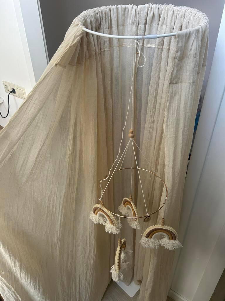 Bedhemel wieg/ledikant met regenboog hanger, Kinderen en Baby's, Ophalen, Zo goed als nieuw, Overige typen