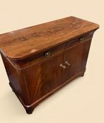 Dressoir mahonie hout / lades en planken + 2 sleutels, Ophalen, Gebruikt, 25 tot 50 cm