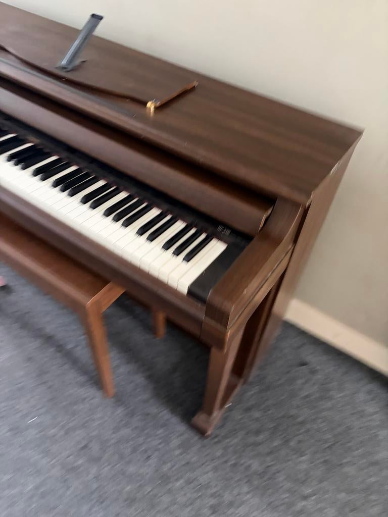 Gratis piano keyboard - moet weg voor donderdagmiddag, Gebruikt, Bruin, Digitaal, Ophalen of Verzenden