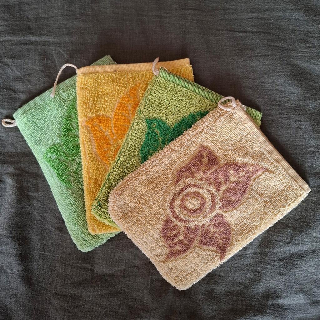 Set van 4 vintage retro washandjes. Bloem. 4 kleuren., Huis en Inrichting, Badkamer | Badtextiel en Accessoires, Ophalen of Verzenden