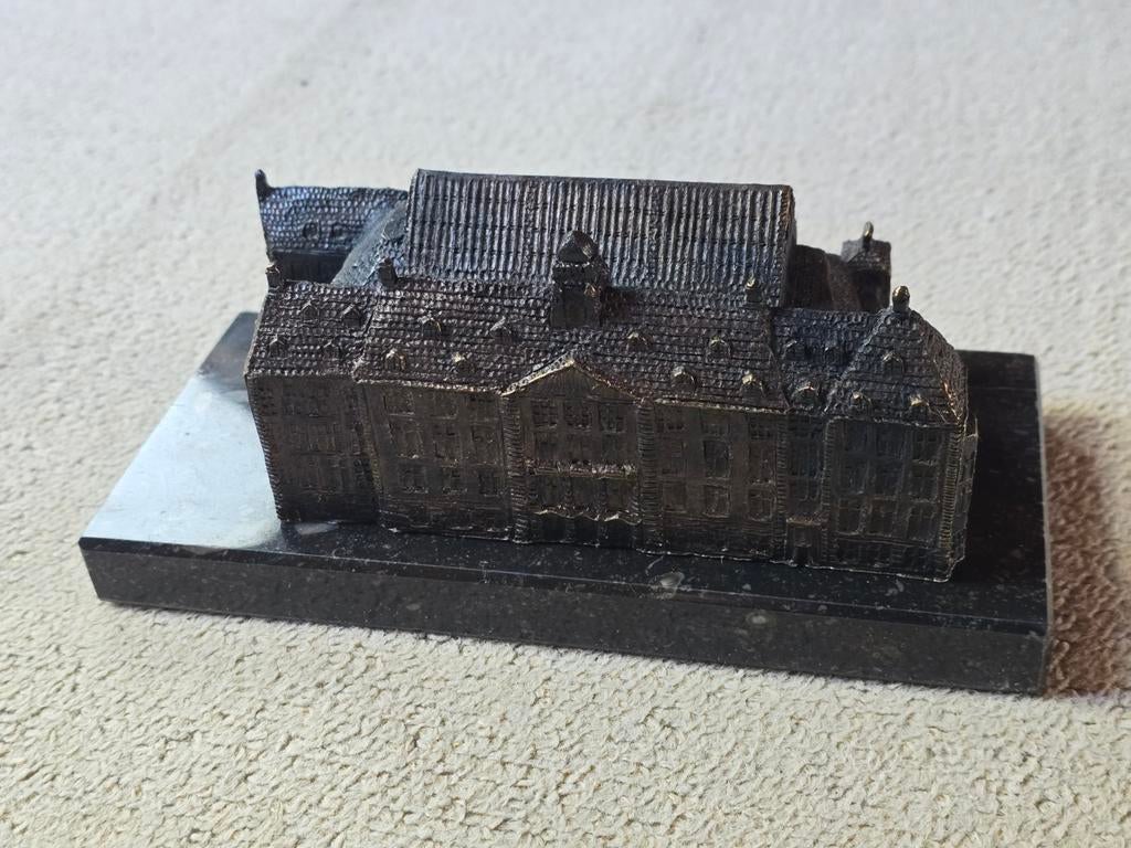 Amsterdams beursgebouw brons effectenbeurs model, Ophalen of Verzenden