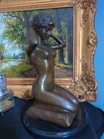 Bronzen beeld van Naakte vrouw met parels, Ophalen of Verzenden