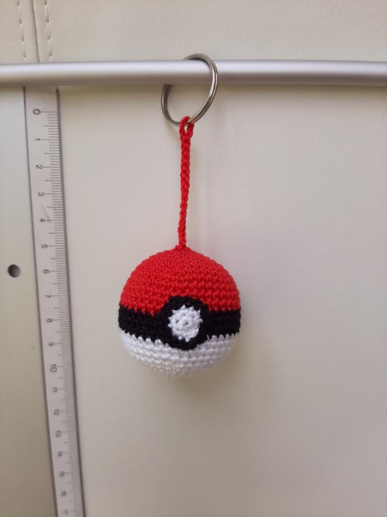 Sleutelhanger pokemon bal, Verzenden, Nieuw