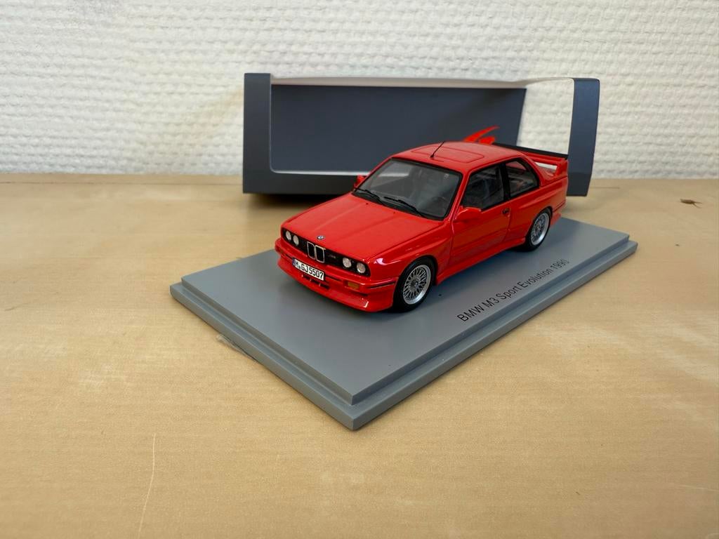 1:43 BMW M3 E30 Sport Evolution - Spark, Ophalen of Verzenden, Zo goed als nieuw, Auto, Overige merken