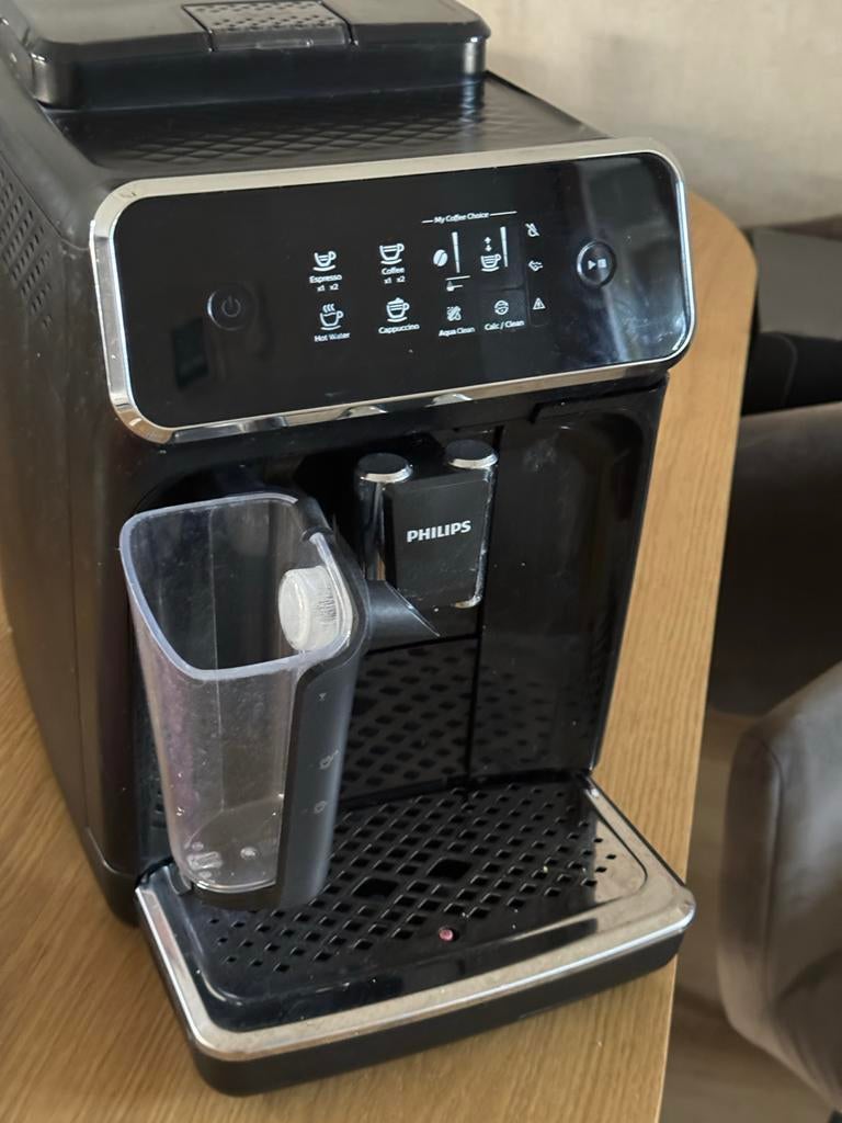 Philips Latte Go - lekt water, molen defect, Witgoed en Apparatuur, Ophalen of Verzenden, Niet werkend, Koffiemachine, Koffiebonen