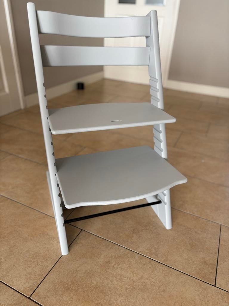 Stokke Tripp Trapp stoel met babyset, Kinderen en Baby's, Kinderstoelen, Ophalen of Verzenden, Gebruikt, Meegroeistoel, Aanschuifbaar