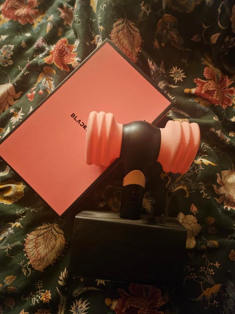 blackpink lighstick ver.2, Ophalen of Verzenden, Artiest