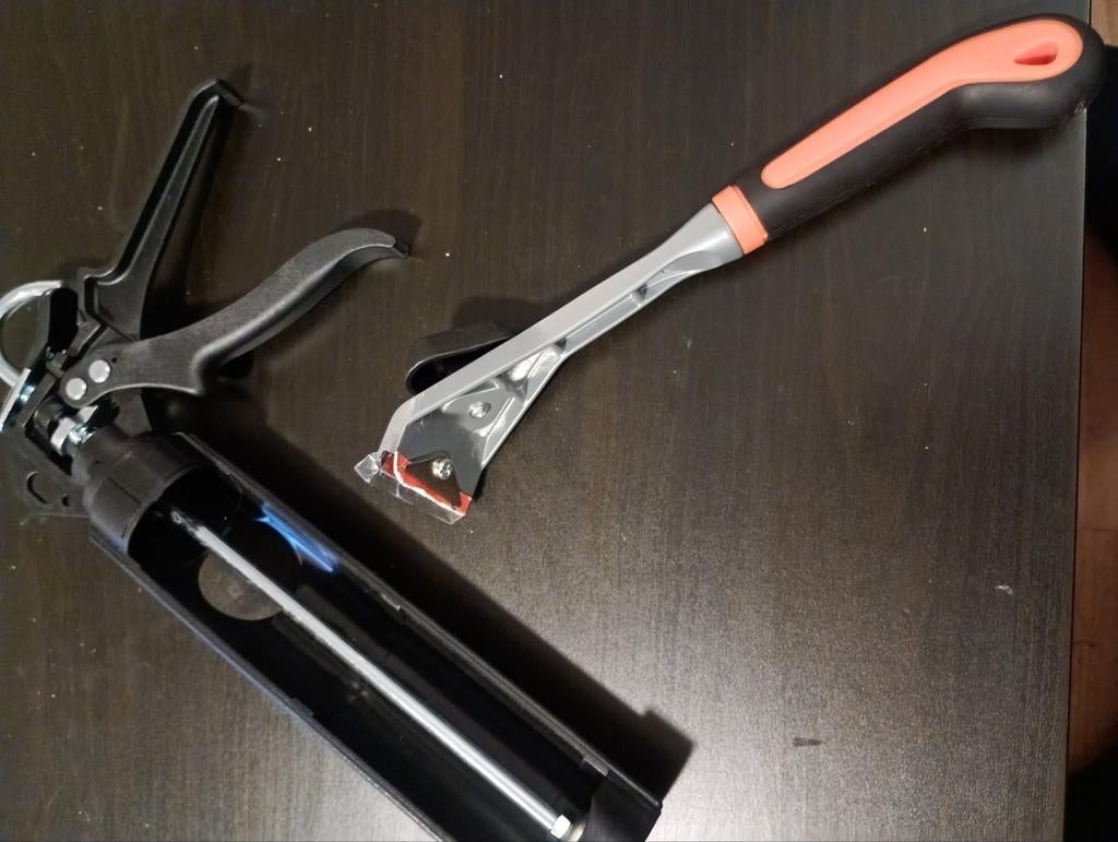 Kitpistool bison en verfkrabber, Ophalen, Nieuw