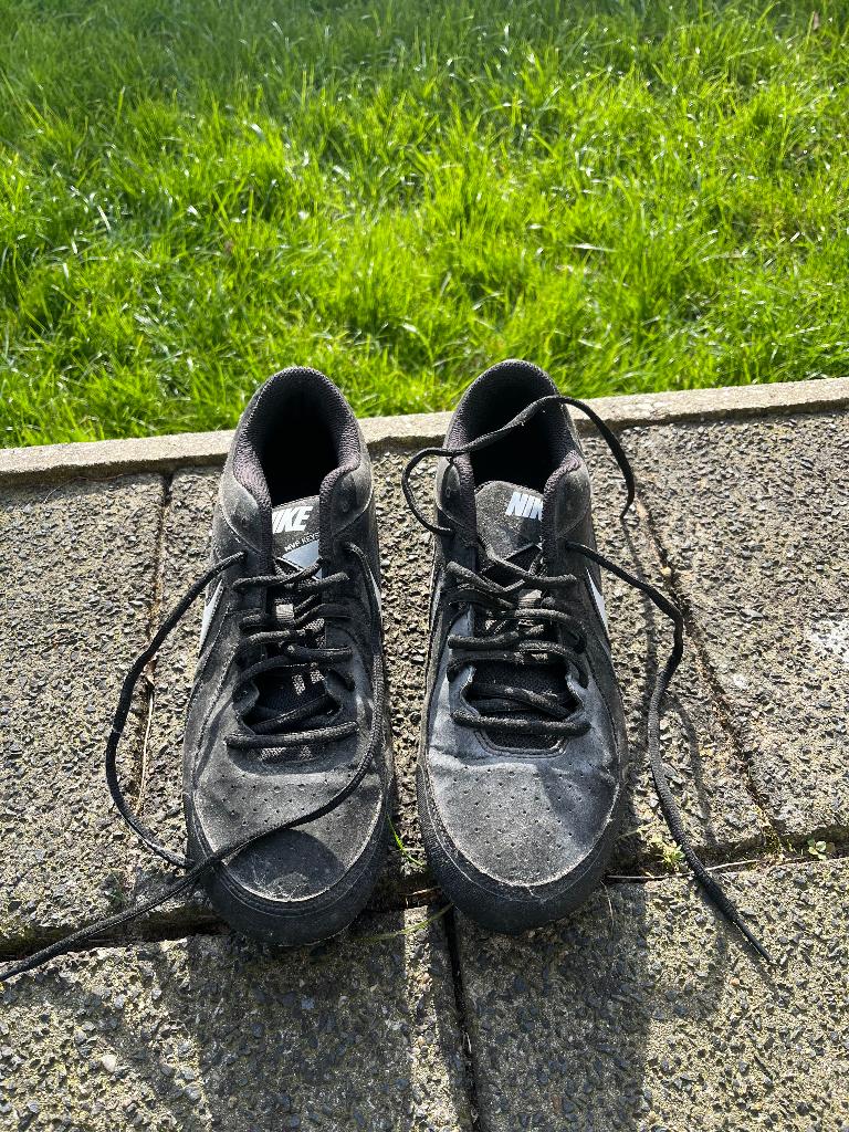 Hockey schoenen, Ophalen, Zo goed als nieuw, Schoenen