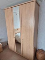 Slaapkamerkast, Ophalen, Met deur(en), 100 tot 150 cm, 200 cm of meer