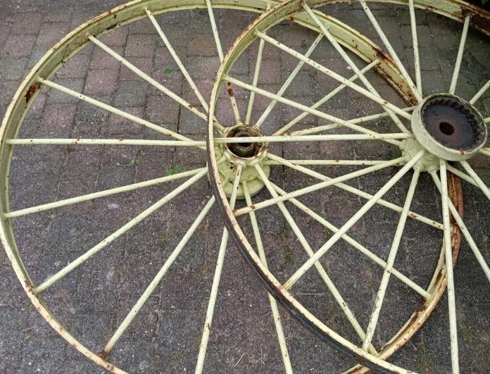 Ijzeren wielen (diameter 110), Ophalen