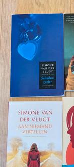 Schaduwzuster - Simone van der Vlugt, Boeken, Ophalen of Verzenden, Zo goed als nieuw, Simone van der Vlugt, Nederland