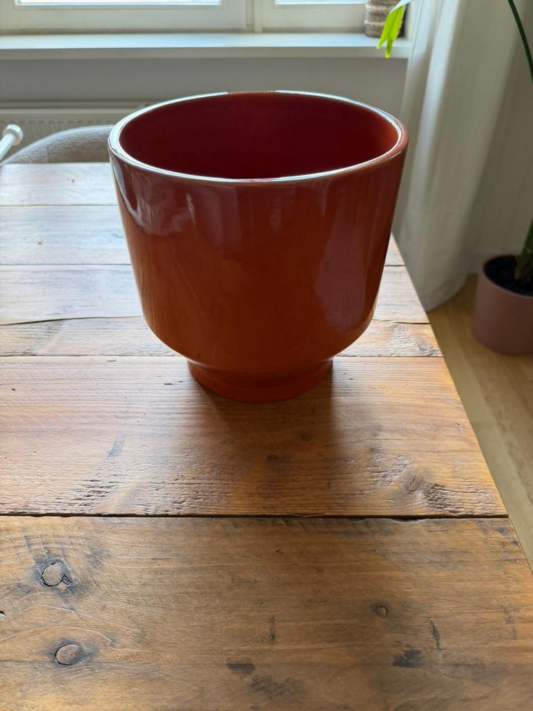 Mooie rode bloempot, Ophalen, Gebruikt, Rond, Binnen