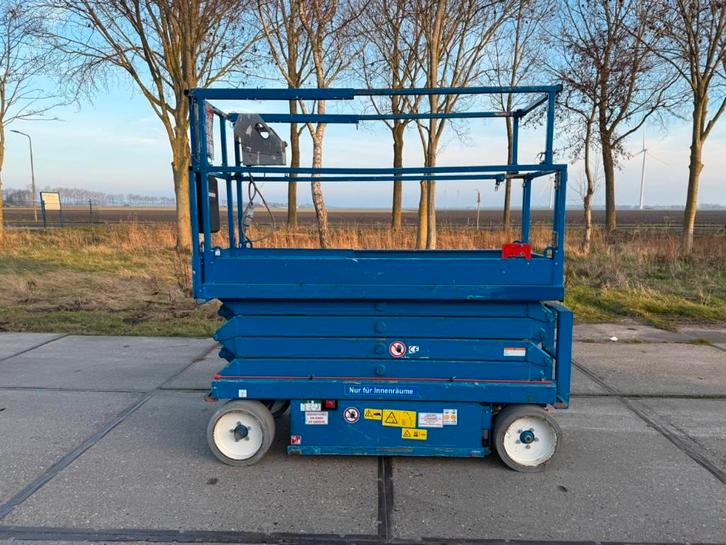 Skyjack SJIII 3226 schaar hoogwerker 10 meter (bj 2015), Zakelijke goederen, Machines en Bouw | Liften, Steigers en Ladders
