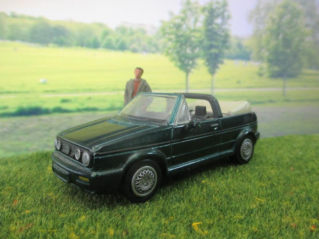 1/43 Volkswagen Golf 1 Cabriolet 1990 Facelift - creme kap 1, Ophalen of Verzenden, Gebruikt, Auto, Overige merken