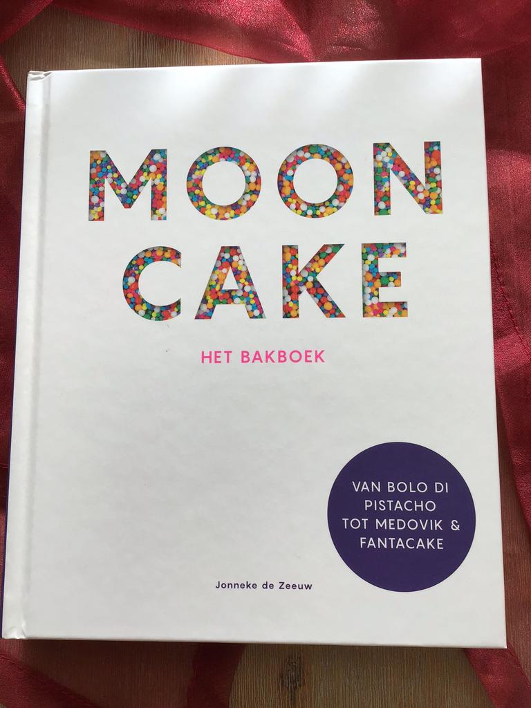 Mooncake Ongekende taarten, cakes en koeken, Boeken, Ophalen of Verzenden