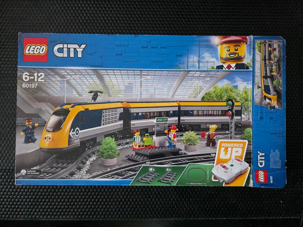 LEGO City Passagierstrein 60197 COMPLEET, Ophalen of Verzenden, Zo goed als nieuw