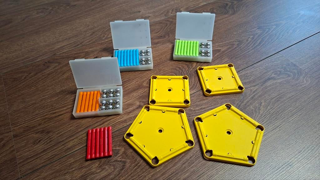 Geomag set - Zo goed als nieuw, Kinderen en Baby's, Speelgoed | Bouwstenen, Ophalen of Verzenden, Zo goed als nieuw