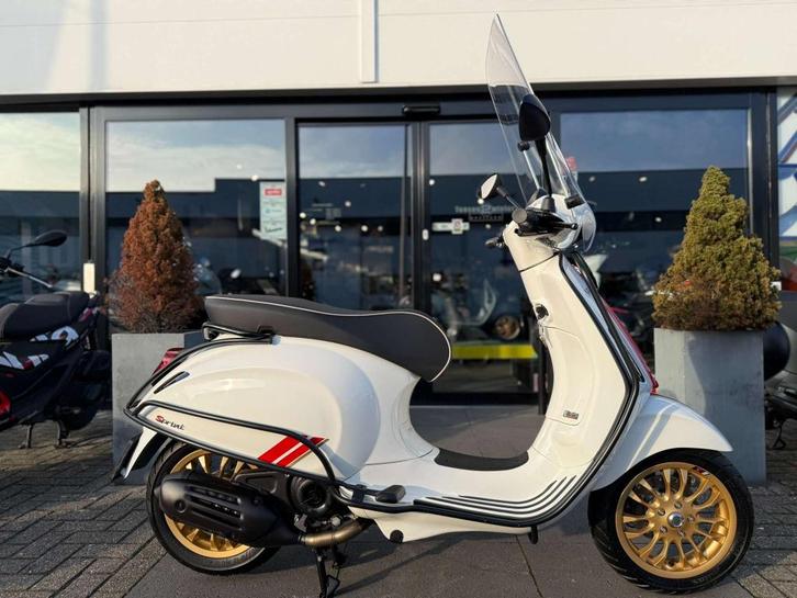 Vespa Sprint 45KM Racing Sixteen E5, Fietsen en Brommers, Scooters | Vespa, Zo goed als nieuw, Maximaal 45 km/u, Benzine, Ophalen of Verzenden
