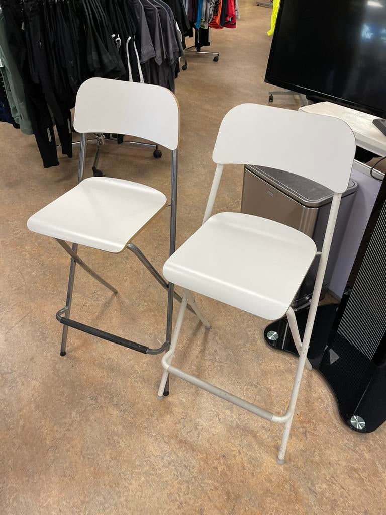 2x Ikea barkrukken opklapbaar, Huis en Inrichting, Barkrukken, Ophalen, 60 tot 90 cm, Zo goed als nieuw, Hout