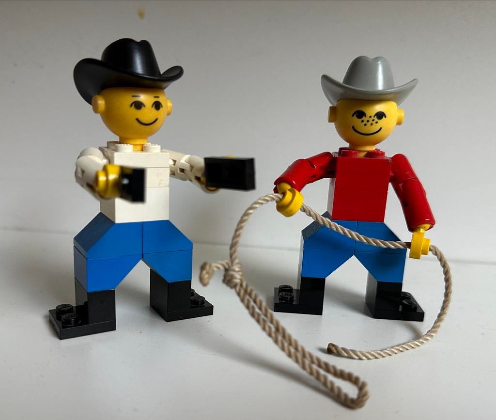 Lego 210 Cowboys uit 1976 met originele bouwinstructie, Ophalen of Verzenden, Gebruikt, Kunststof