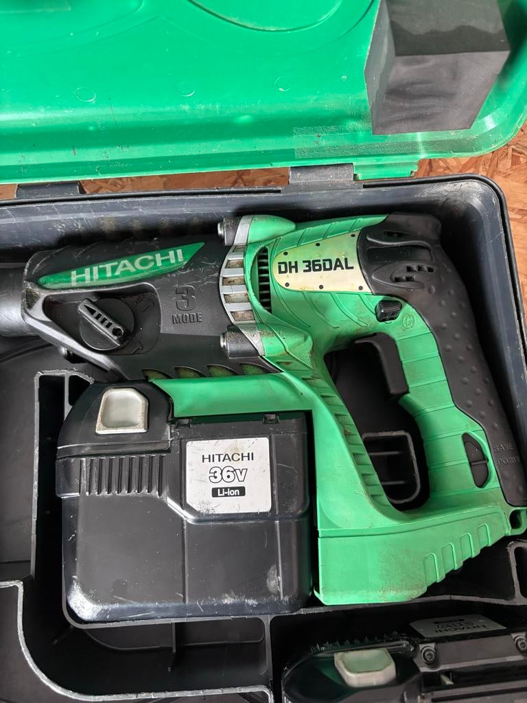 Hitachi DH 36DAL Accu Boorhamer 36V Li-ion, Ophalen of Verzenden, Gebruikt, Boor- en/of Breekhamer, Klopboormechanisme