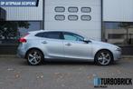 Volvo V40 2.0 T2 Inscription | Climate | Cruise | LED | Lede, Voorwielaandrijving, Gebruikt, Zwart, 4 cilinders