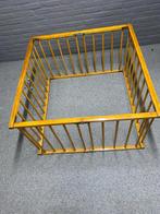 Antieke houten grondbox., Kinderen en Baby's, Boxen, Ophalen, Gebruikt, Vierkant