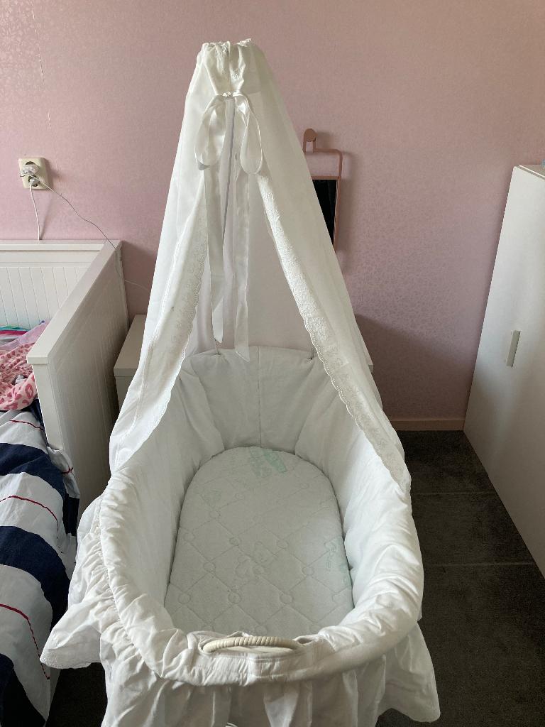 Wiegje met hemeltje, Kinderen en Baby's, Babywiegjes en Ledikanten, Ophalen, Gebruikt, Wieg