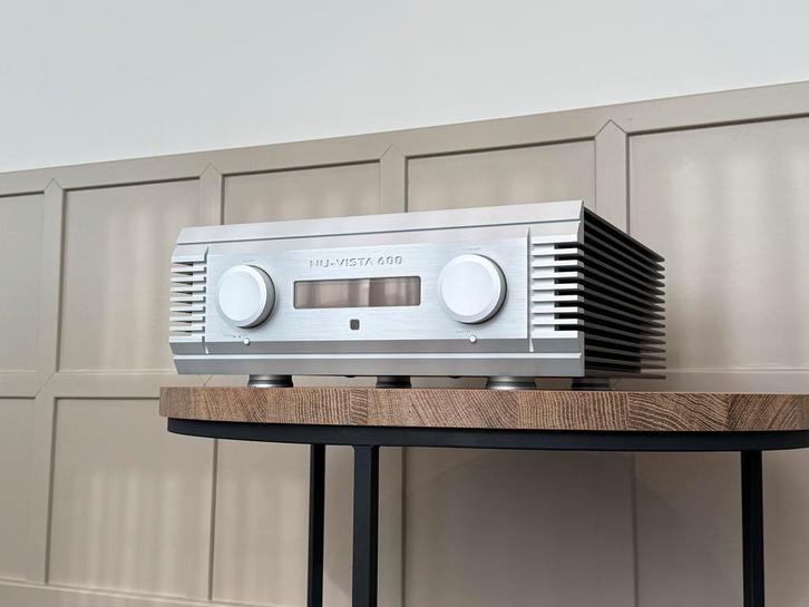 Musical Fidelity Nu Vista 600, Audio, Tv en Foto, Versterkers en Receivers, Zo goed als nieuw, Stereo, 120 watt of meer, Overige merken