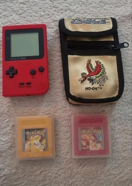 Game Boy Pocket met Pokémon games en hoes, Spelcomputers en Games, Games | Nintendo Game Boy, Ophalen of Verzenden