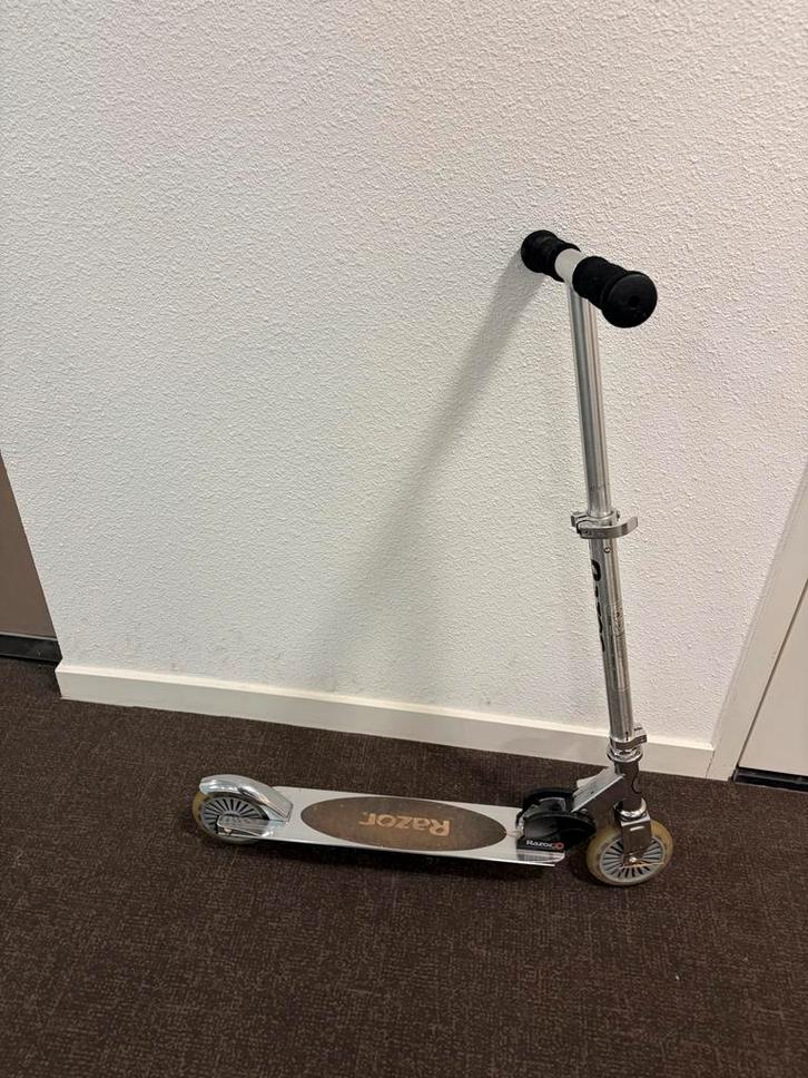 Razor step, Fietsen en Brommers, Steps, Gebruikt, Gewone step, Ophalen