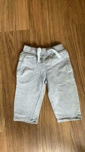 Joggingbroek maat 74, Kinderen en Baby's, Babykleding | Maat 74, Ophalen of Verzenden, Gebruikt, Jongetje, Broekje