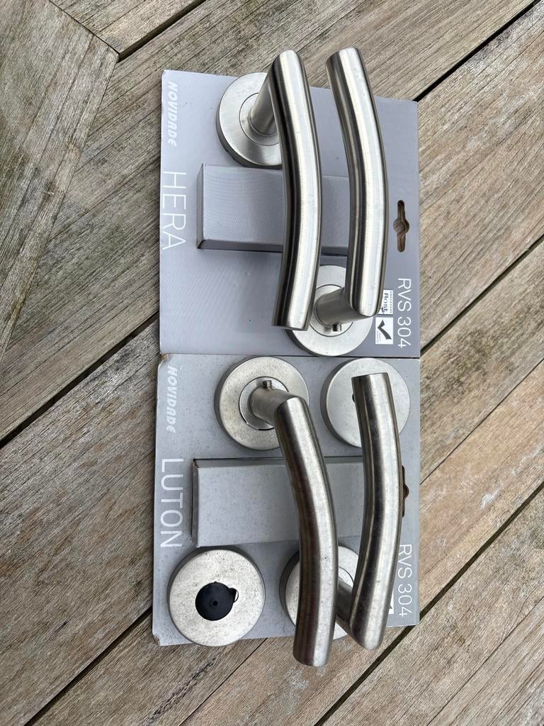 Nieuwe RVS Deurkrukken - Novidade Hera & Luton, Doe-het-zelf en Verbouw, Hang- en Sluitwerk, Ophalen, Nieuw, Rvs, Klink of Kruk