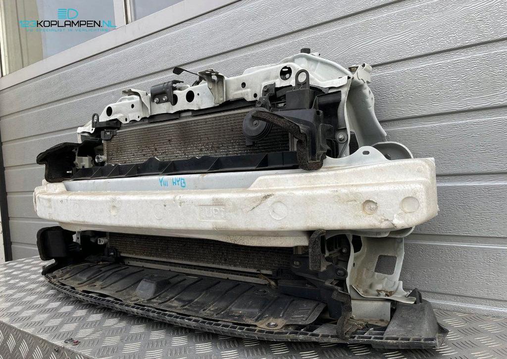 Toyota Yaris 3 / III Facelift 1.5 Hybride Voorfront koelerpa, Ophalen, Gebruikt, -, -